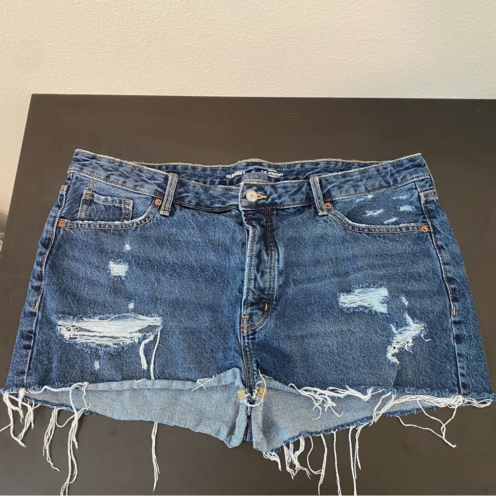EUC Old Navy High-Rise O.G. Straight Denim Shorts Sz 18 Distressed